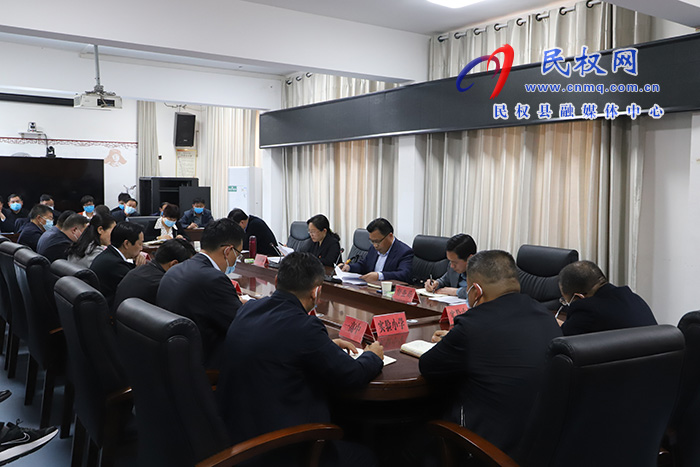 縣委副書記、縣長王靜嫻調(diào)研教育教學(xué)工作