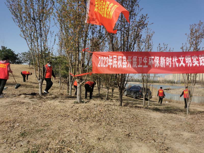 縣住建局開展“衛(wèi)生環(huán)保”志愿服務(wù)活動