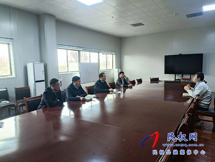 縣委常委、常務(wù)副縣長王景義調(diào)研企業(yè)生產(chǎn)經(jīng)營運行情況