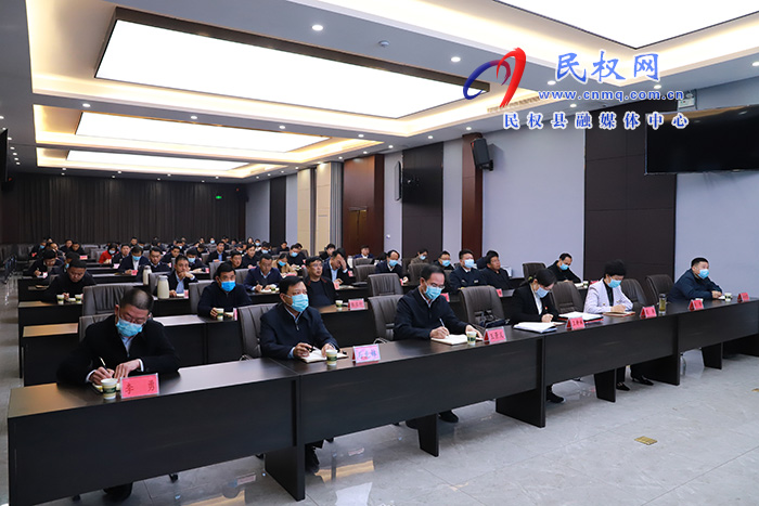 我縣組織收聽收看市委理論學(xué)習(xí)中心組集體學(xué)習(xí)（擴(kuò)大）報(bào)告會（第十八期商丘大講堂）