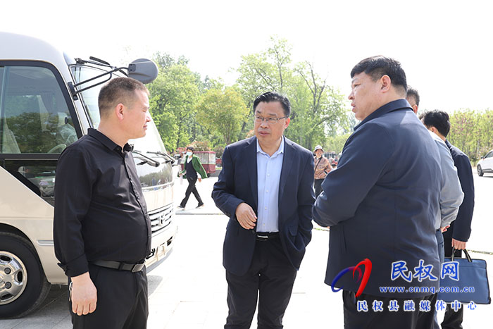 縣領(lǐng)導(dǎo)畢道喜調(diào)研中國(guó)·民權(quán)第七屆槐花文化系列活動(dòng)線(xiàn)路和場(chǎng)地等工作