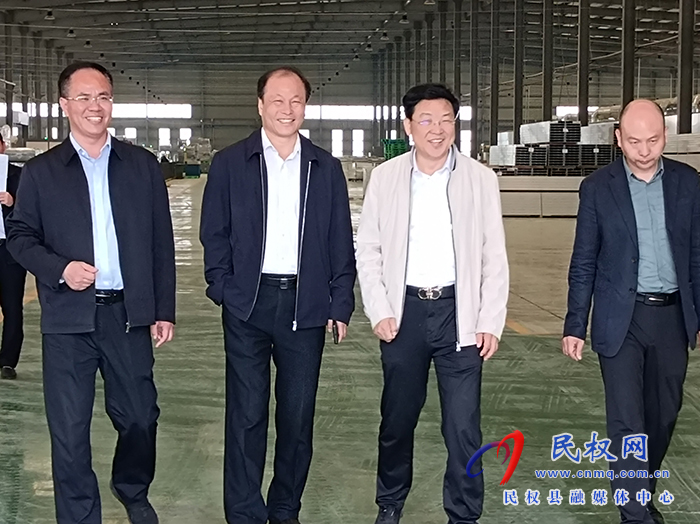 新鄉(xiāng)市人大社會(huì)建設(shè)委員會(huì)副主任田發(fā)銀蒞民調(diào)研企業(yè)科技創(chuàng)新工作