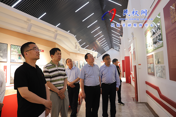 河南省文化和旅游消費(fèi)示范縣實(shí)地考評(píng)組蒞民