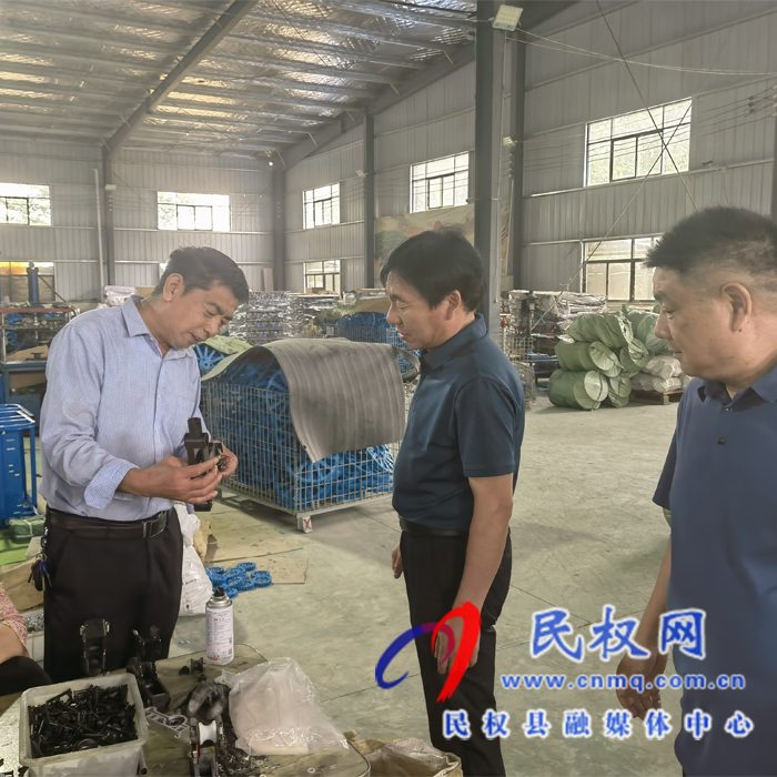 縣審計局開展企業(yè)服務(wù)日活動