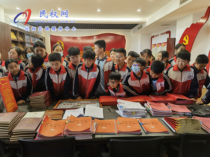 民權(quán)縣人民檢察院開展“檢愛同行，共護(hù)花開”檢察開放日活動(dòng)
