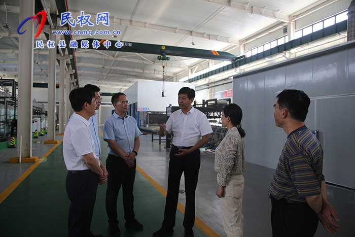 市委常委、常務(wù)副市長薛鳳林到民開展“企業(yè)服務(wù)日”活動(dòng)