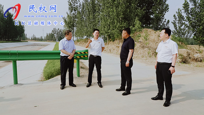 縣委常委、縣紀(jì)委書記、縣監(jiān)委主任冉燃到老通惠渠、壩窩分干、一干渠開展巡河工作