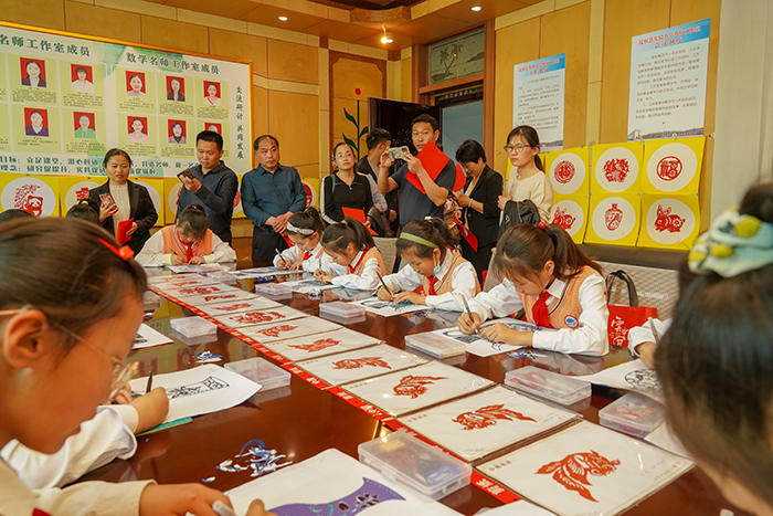 落實(shí)立德樹人根本任務(wù) 積極打造文明和諧校園