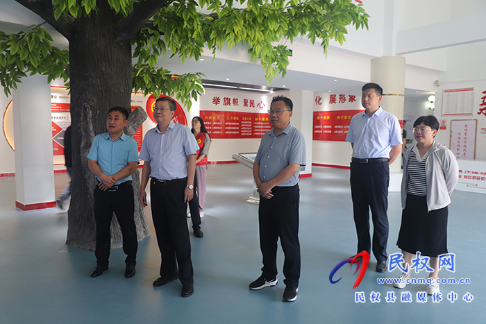 市委宣傳部副部長王飛到民調研指導意識形態(tài)和理論宣講工作