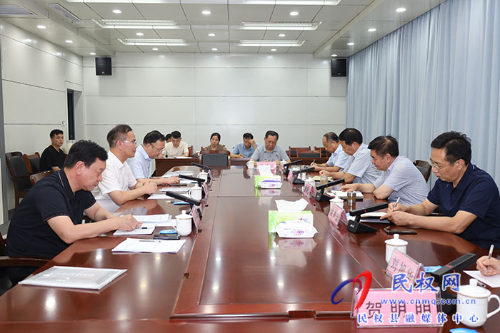 省民政廳原巡視員、省慈善聯(lián)合總會副會長董潁生到民調(diào)研“99公益日”活動籌備情況