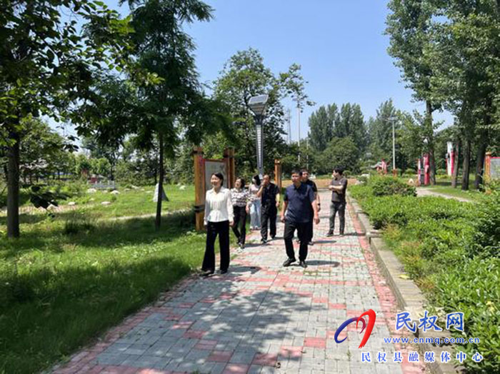 民權(quán)縣住建局：提升村民住房建筑風(fēng)貌，強(qiáng)化合理使用農(nóng)房設(shè)計(jì)圖集建房