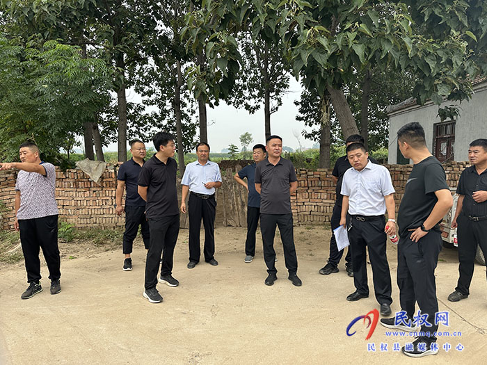 曬一曬！賽出最美鄉(xiāng)村來(lái) 南華街道辦事處“五星”支部創(chuàng)建暨人居環(huán)境整治觀摩活動(dòng)
