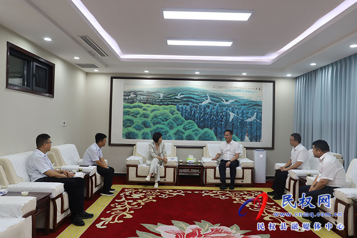 縣委副書記、代縣長王景義會見中原銀行股份有限公司商丘分行行長邱景一行