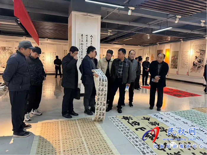 民權(quán)縣文聯(lián)邀請(qǐng)中書協(xié)會(huì)員、商丘市書法家協(xié)會(huì)副主席王文博老師點(diǎn)評(píng)書法作品