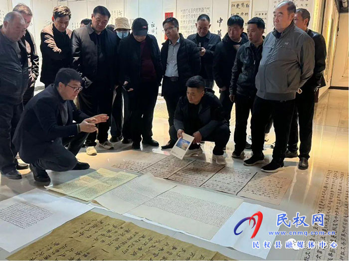 民權(quán)縣文聯(lián)邀請(qǐng)中書協(xié)會(huì)員、商丘市書法家協(xié)會(huì)副主席王文博老師點(diǎn)評(píng)書法作品