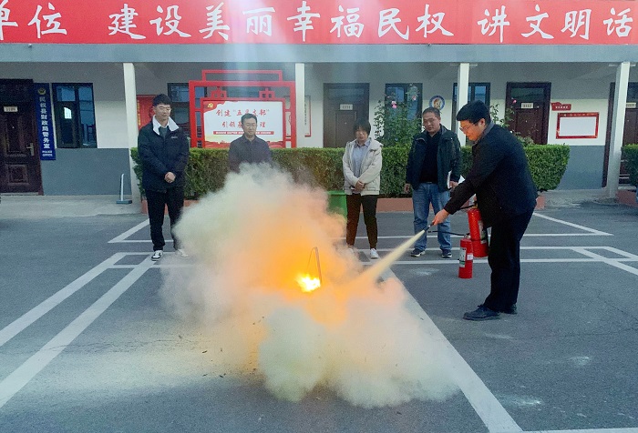 縣財政局組織開展消防安全培訓(xùn)演練活動