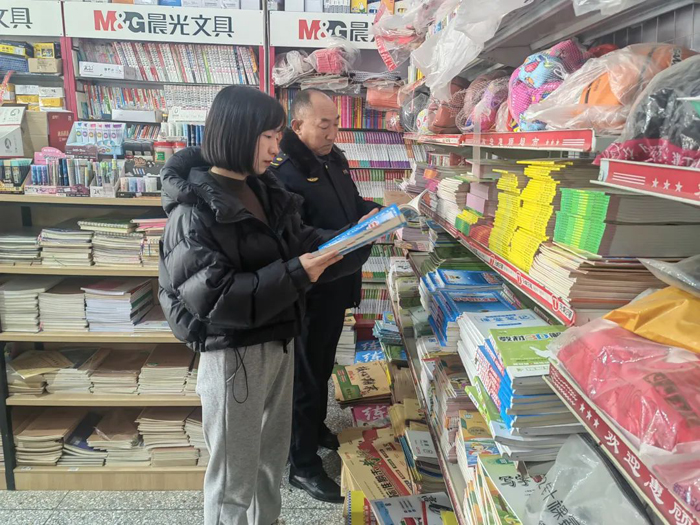 王橋、胡集等鄉(xiāng)鎮(zhèn)開展出版物市場(chǎng)整治行動(dòng)