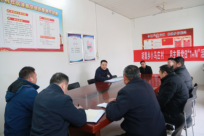 縣委常委、組織部長王義彬到胡集鄉(xiāng)小馬莊村調(diào)研指導(dǎo)軟弱渙散村黨組織整頓工作