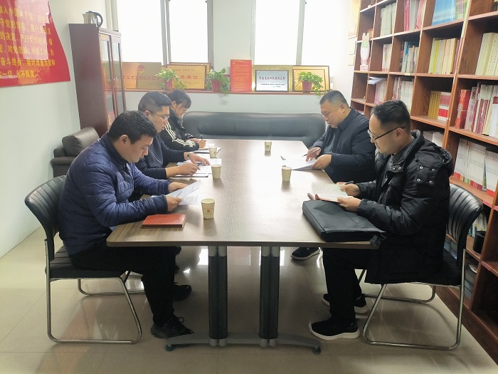 共青團(tuán)民權(quán)縣委召開主題教育專題民主生活會