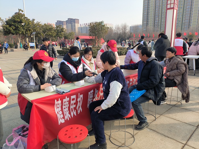 團(tuán)縣委聯(lián)合縣衛(wèi)健委開展“健康民權(quán)，暖冬行動”志愿服務(wù)活動