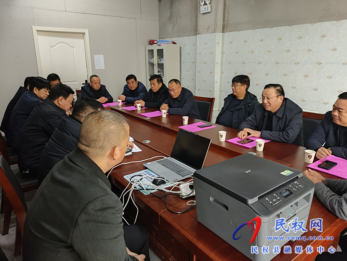 縣政協(xié)主席周明河到科研路東延建設(shè)項目指揮部調(diào)研慰問
