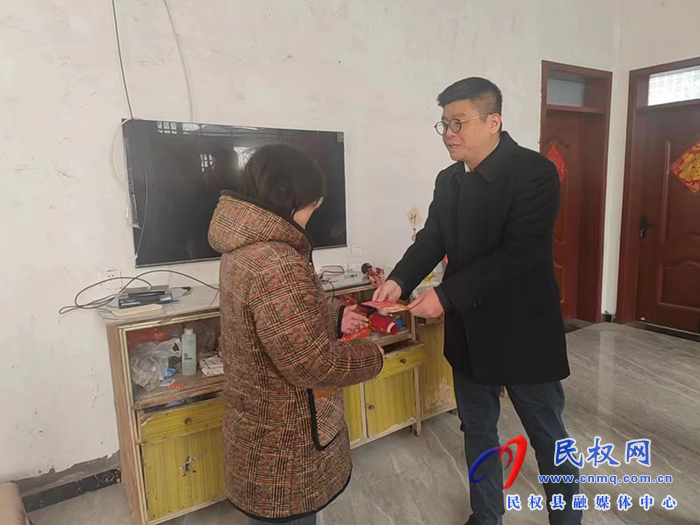 縣委常委、副縣長謝志強看望慰問老黨員和春蕾女童