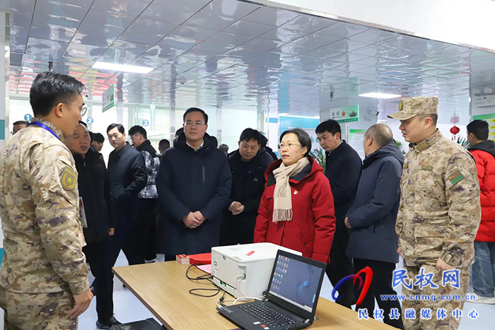 縣委書記、縣人武部黨委第一書記王靜嫻調(diào)研指導(dǎo)征兵體檢工作