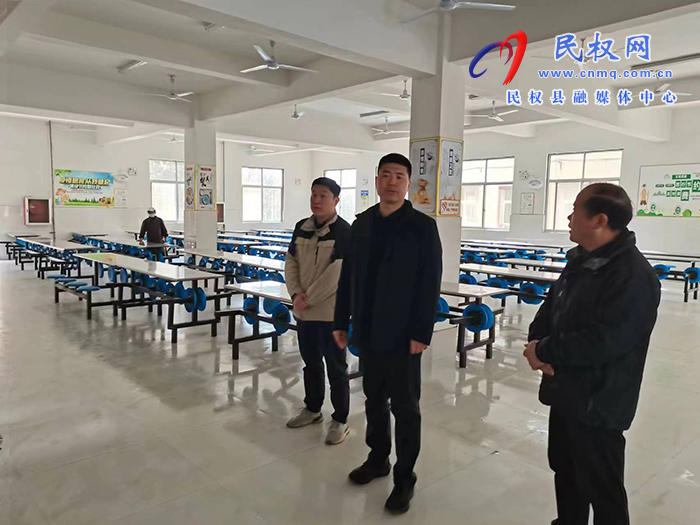 副縣長、花園鄉(xiāng)黨委書記張方杰開展食品安全“兩個責(zé)任”督導(dǎo)工作