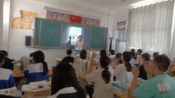 “桌”而不凡，“舞”動青春——民權(quán)縣雙塔鎮(zhèn)初級中學(xué)“護(hù)苗”在行動