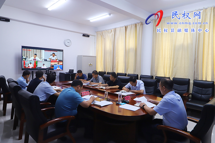 我縣組織收聽收看市政府常務(wù)會議