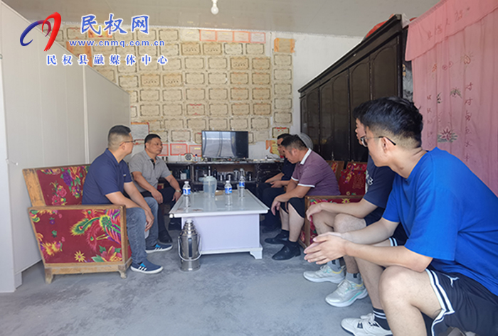 愛心企業(yè)捐贈(zèng)助學(xué)資金 助力貧困學(xué)子圓夢大學(xué)