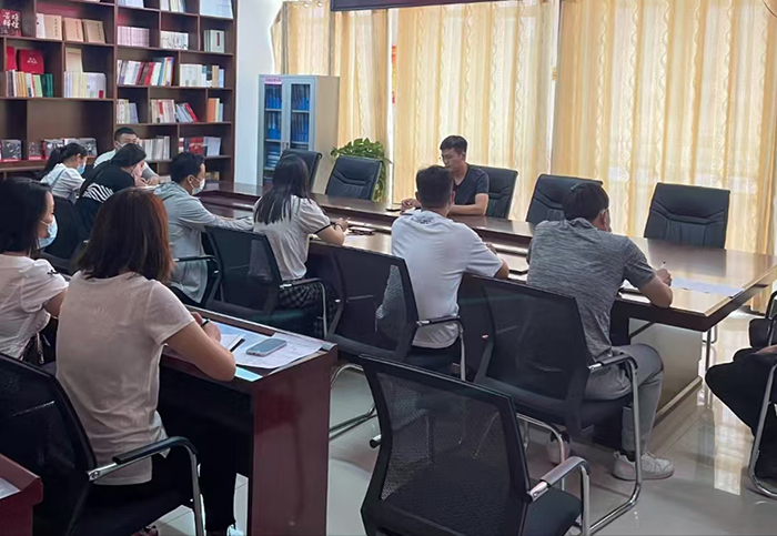 我縣召開意識(shí)形態(tài)、新聞與網(wǎng)絡(luò)輿情工作培訓(xùn)會(huì)議