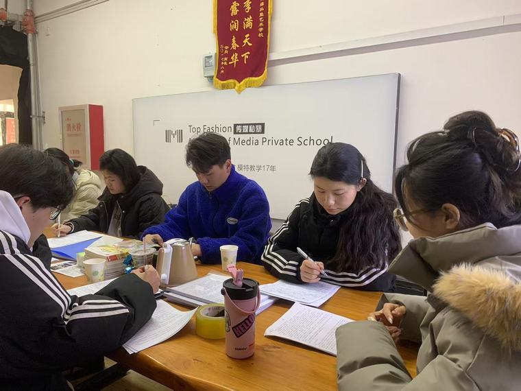 民權(quán)縣圖書(shū)館舉辦2025年第三期播音與主持藝術(shù)公益講座（總第27期）