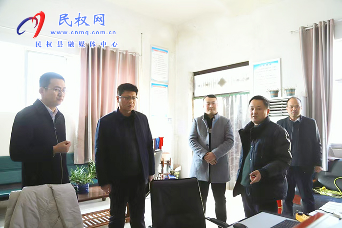 縣委常委、宣傳部長楊晗到縣融媒體中心調(diào)研
