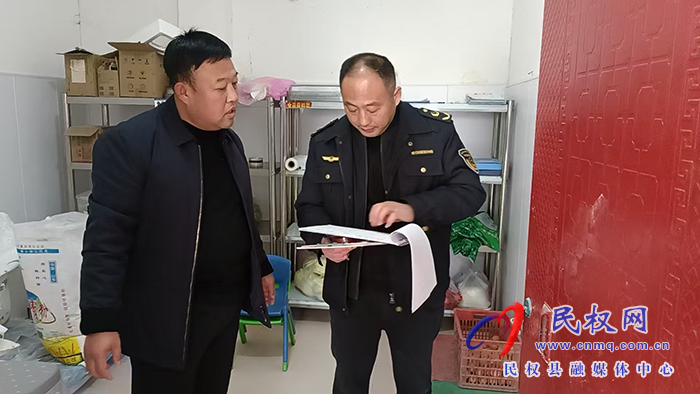 王橋市場(chǎng)監(jiān)督管理所開展2025年春季校園食品安全排查