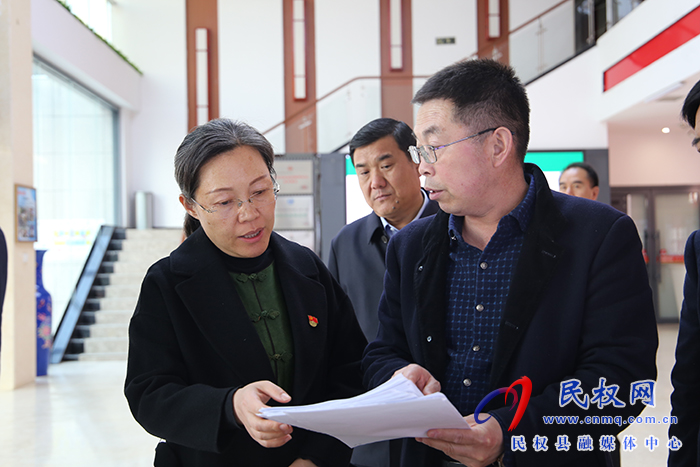 縣委書記王靜嫻赴分包B級市場主體調研食品安全工作