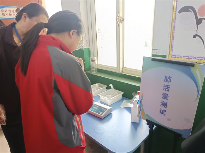 民權(quán)縣第三小學(xué)圓滿完成河南省義務(wù)教育優(yōu)質(zhì)均衡發(fā)展監(jiān)測學(xué)業(yè)水平現(xiàn)場測試工作