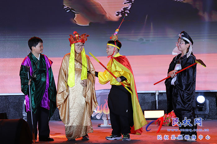 民權(quán)縣求實(shí)學(xué)校舉辦第八屆校園文化藝術(shù)節(jié)
