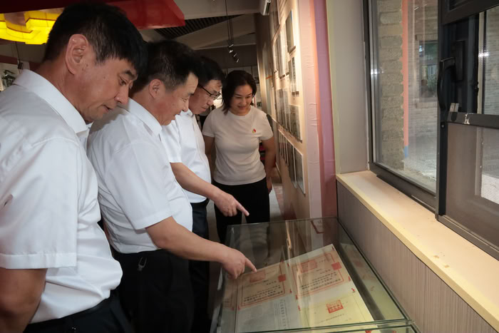 縣疾控中心組織開(kāi)展“學(xué)規(guī)定、思踐悟、強(qiáng)作風(fēng)、勇?lián)?dāng)”主題黨日活動(dòng)