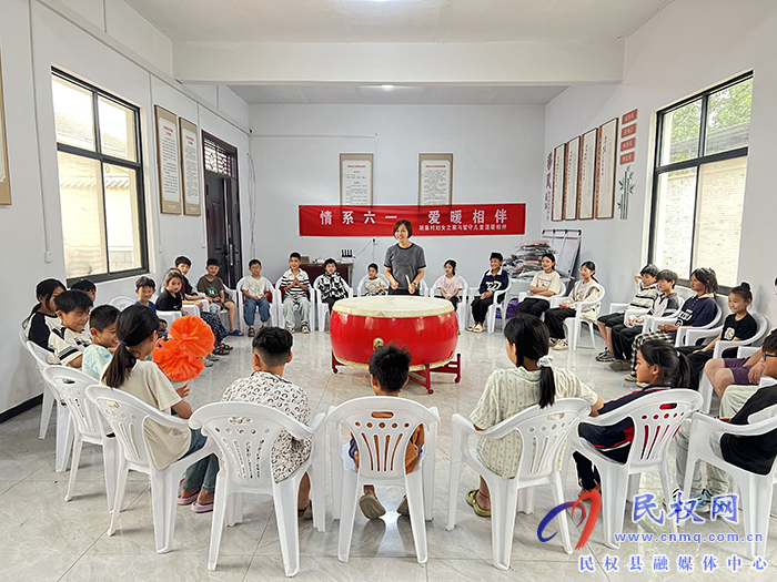 胡集鄉(xiāng)開(kāi)展“情系六一  愛(ài)暖相伴”關(guān)愛(ài)活動(dòng)