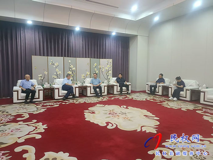 縣委副書(shū)記、縣長(zhǎng)王景義赴天海汽車電子集團(tuán)參觀考察