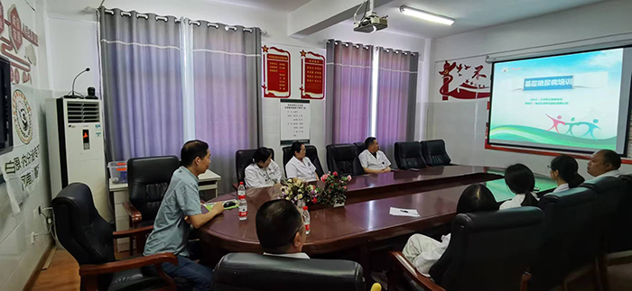 患者口中的“雷大夫”  ——記民權(quán)縣人民醫(yī)院內(nèi)分泌科主任雷振