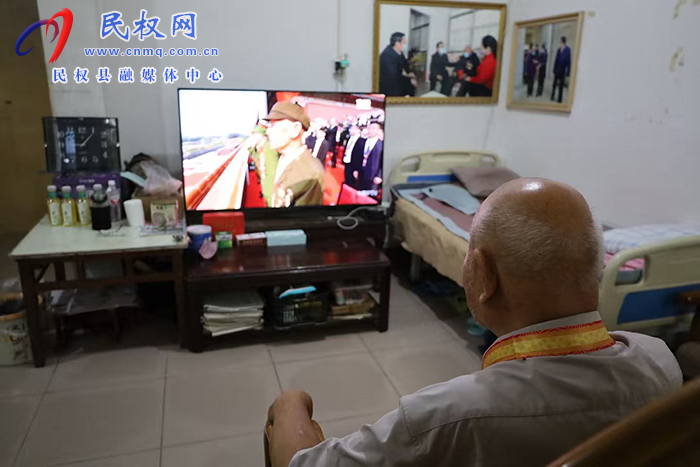 我縣組織收聽收看紀(jì)念中國(guó)人民抗日戰(zhàn)爭(zhēng)暨世界反法西斯戰(zhàn)爭(zhēng)勝利80周年大會(huì)直播盛況