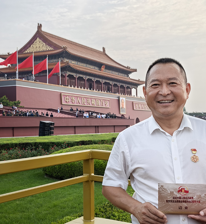 全國人大代表、王橋鎮(zhèn)麻花莊村黨支部書記張永濤受邀到天安門現(xiàn)場(chǎng)觀禮！