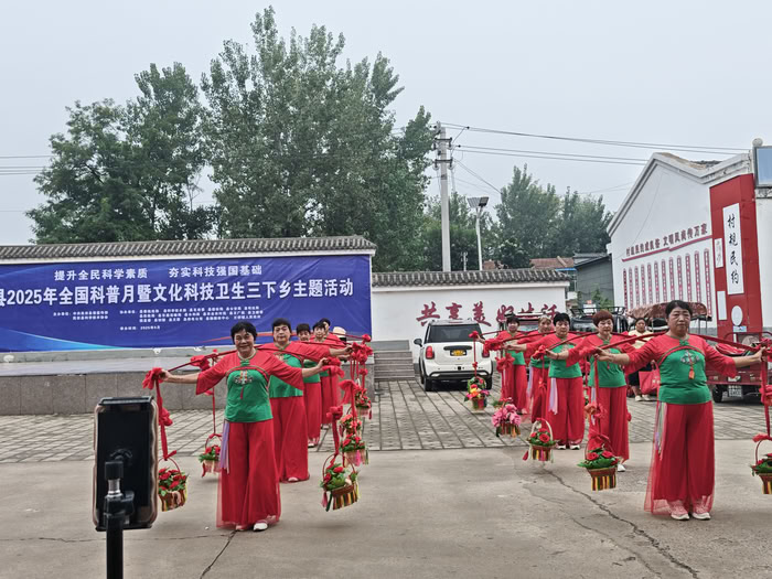 民權(quán):“三下鄉(xiāng)” 聯(lián)動科普月 惠民服務(wù)暖人心 民權(quán):“三下鄉(xiāng)” 聯(lián)動科普月 惠民服務(wù)暖人心