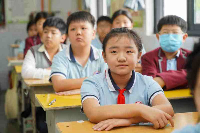 拒絕校園欺凌，筑牢校園安全防線——民權縣實驗小學教育集團組織開展防欺凌主題班會