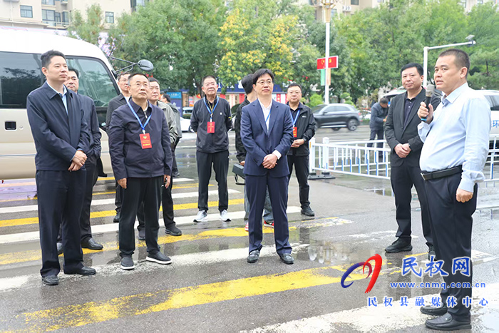 縣人大代表、政協(xié)委員圍繞污染防治集中攻堅進行專項視察