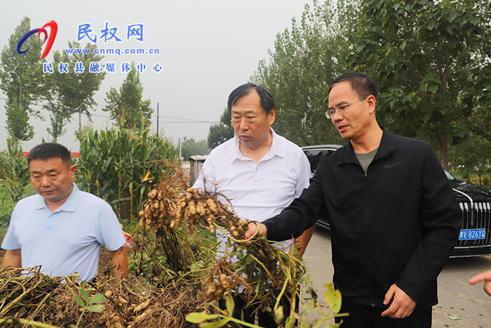 省農業(yè)農村廳副廳長王俊忠到民調研“三秋”工作