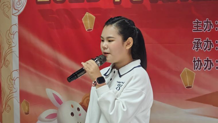 民權縣圖書館舉辦“慶國慶·迎中秋”詩歌朗誦會 民權縣圖書館舉辦“慶國慶·迎中秋”詩歌朗誦會